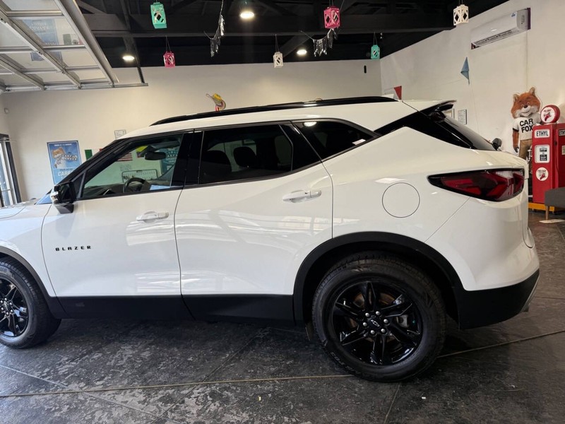 Chevrolet Blazer Vehicle Full-screen Gallery Image 17