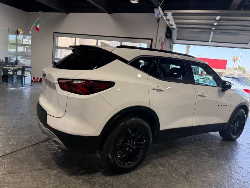 Chevrolet Blazer Vehicle Full-screen Gallery Image 25