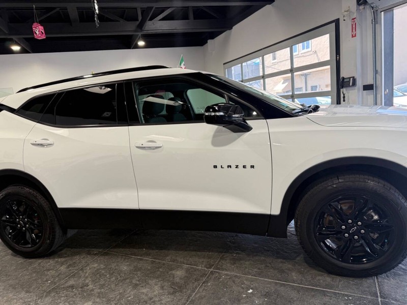 Chevrolet Blazer Vehicle Full-screen Gallery Image 34