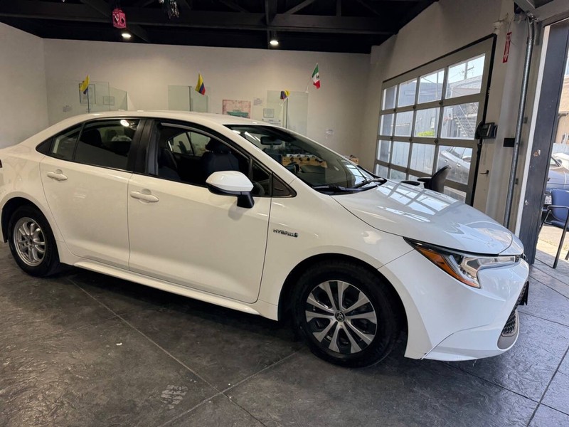 Toyota Corolla Vehicle Full-screen Gallery Image 28