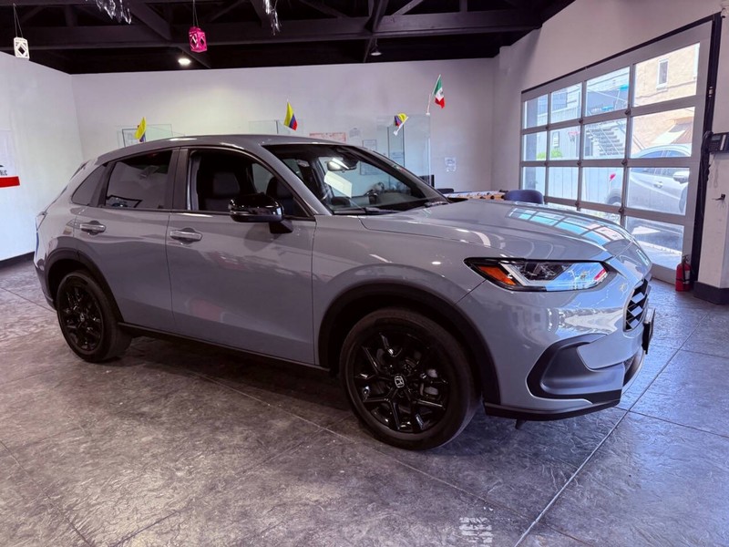 Honda HR-V Vehicle Full-screen Gallery Image 36