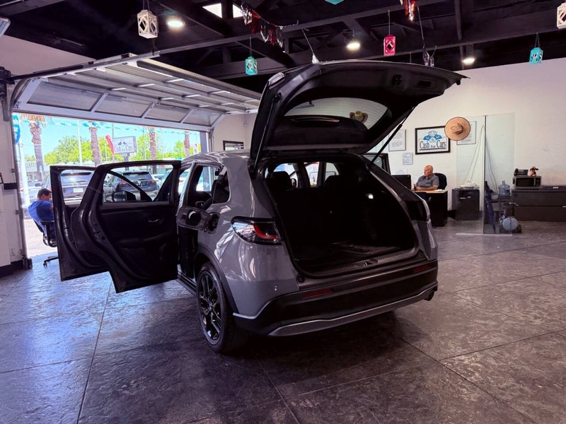 Honda HR-V Vehicle Full-screen Gallery Image 48