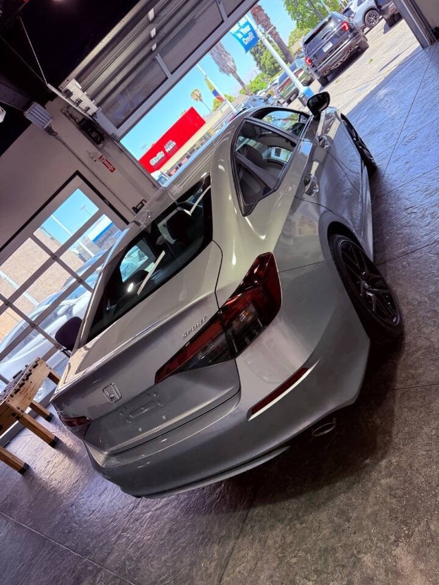 Honda Civic Sedan Vehicle Full-screen Gallery Image 19