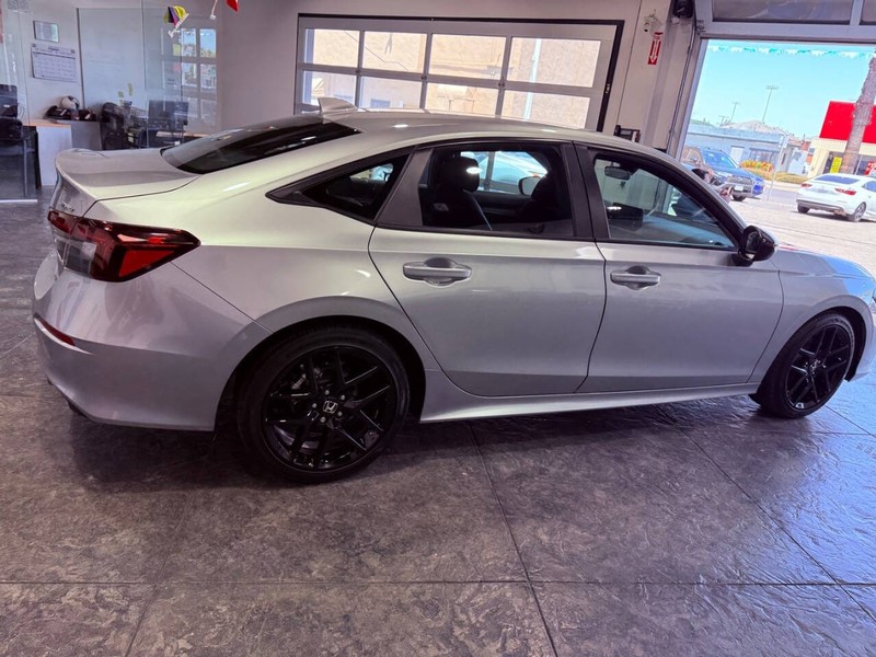 Honda Civic Sedan Vehicle Full-screen Gallery Image 22