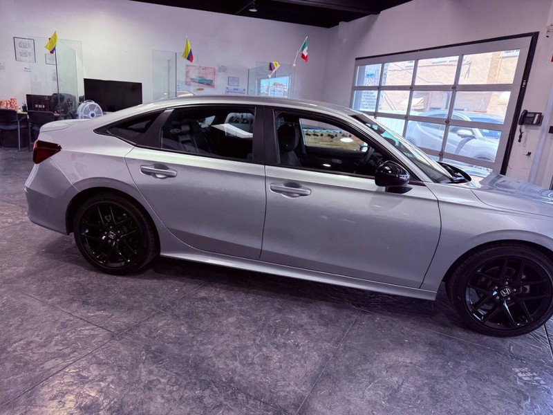 Honda Civic Sedan Vehicle Full-screen Gallery Image 25