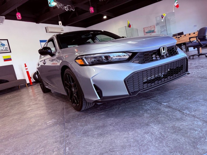 Honda Civic Sedan Vehicle Full-screen Gallery Image 34