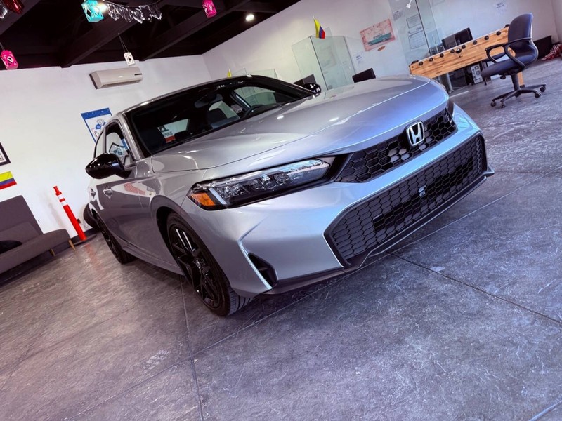 Honda Civic Sedan Vehicle Full-screen Gallery Image 35