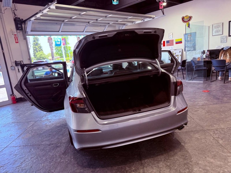 Honda Civic Sedan Vehicle Full-screen Gallery Image 43