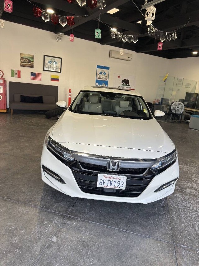 Honda Accord Hybrid Vehicle Full-screen Gallery Image 49