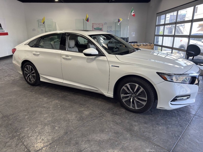 Honda Accord Hybrid Vehicle Full-screen Gallery Image 34