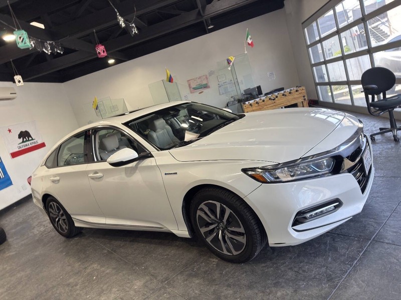 Honda Accord Hybrid Vehicle Full-screen Gallery Image 37