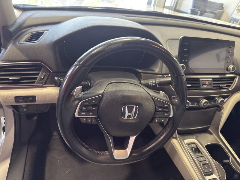 Honda Accord Hybrid Vehicle Full-screen Gallery Image 44