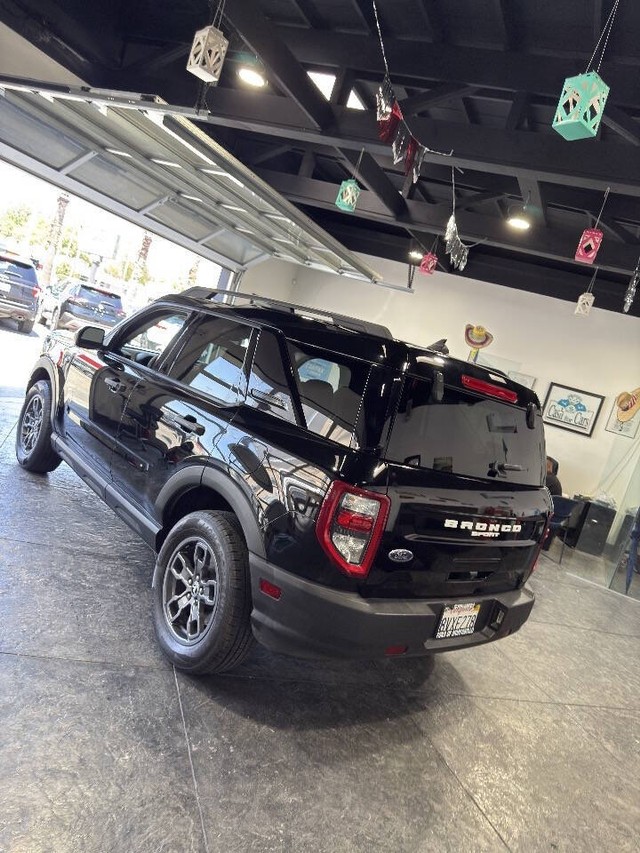 Ford Bronco Sport Vehicle Full-screen Gallery Image 18