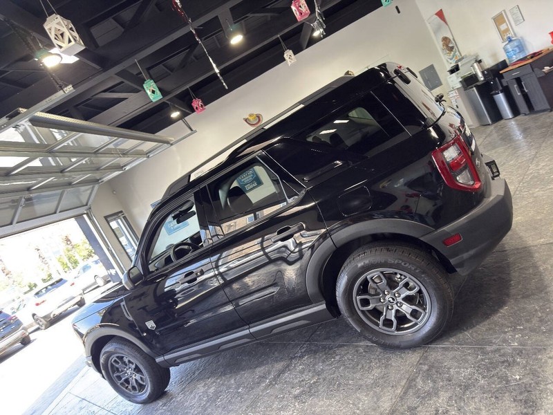 Ford Bronco Sport Vehicle Full-screen Gallery Image 15