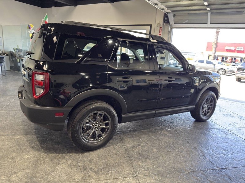 Ford Bronco Sport Vehicle Full-screen Gallery Image 28