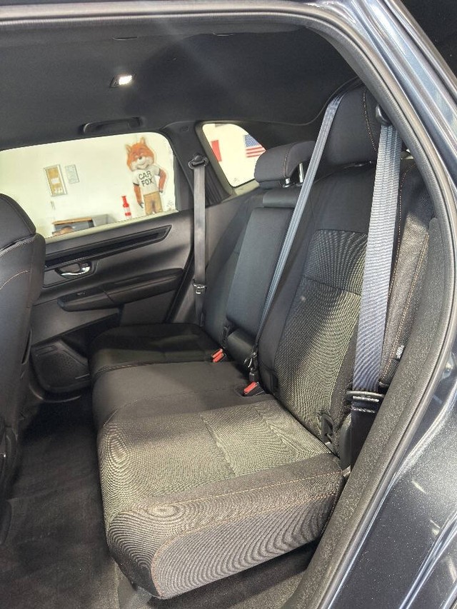 Honda CR-V Hybrid Vehicle Full-screen Gallery Image 44