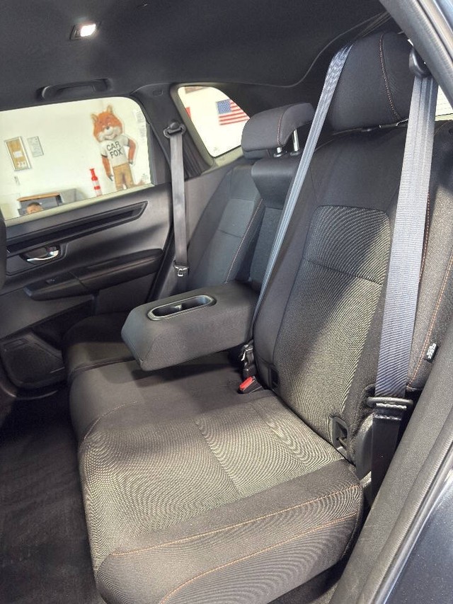 Honda CR-V Hybrid Vehicle Full-screen Gallery Image 49