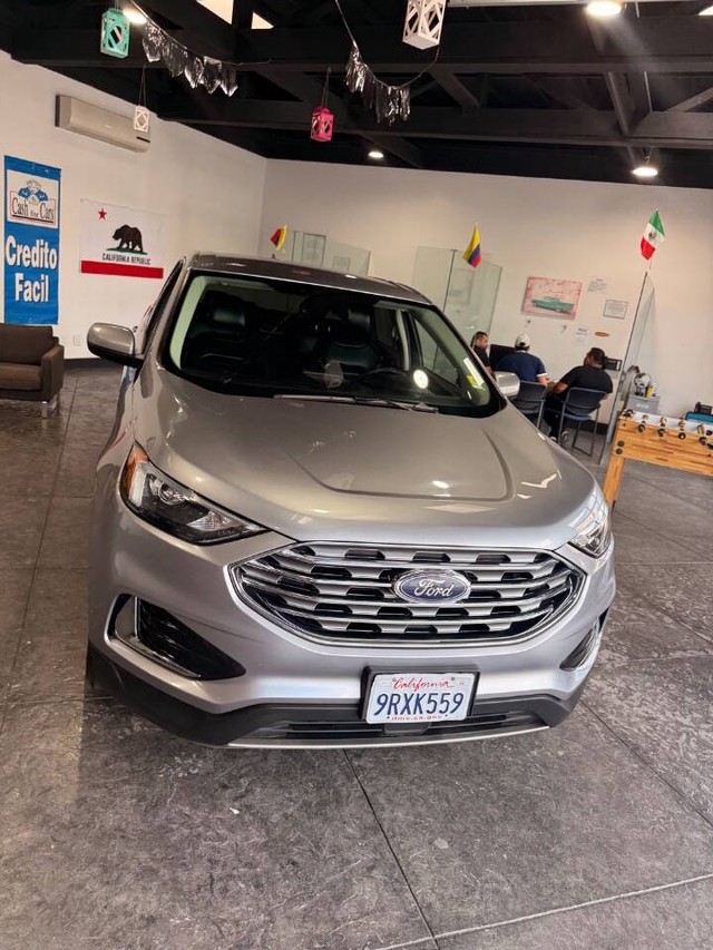 Ford Edge Vehicle Full-screen Gallery Image 31