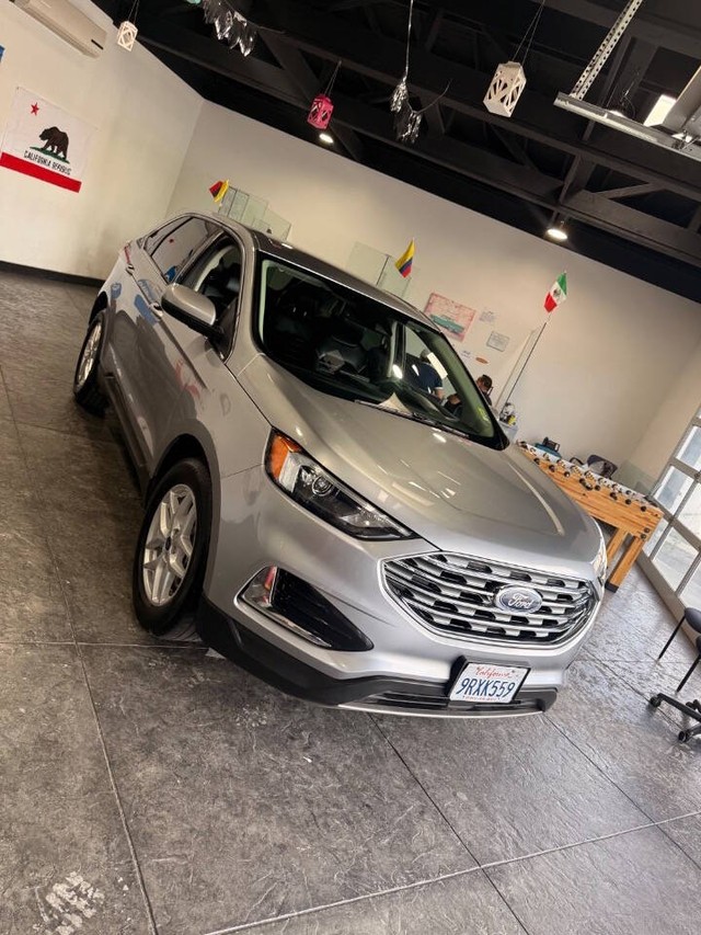 Ford Edge Vehicle Full-screen Gallery Image 33
