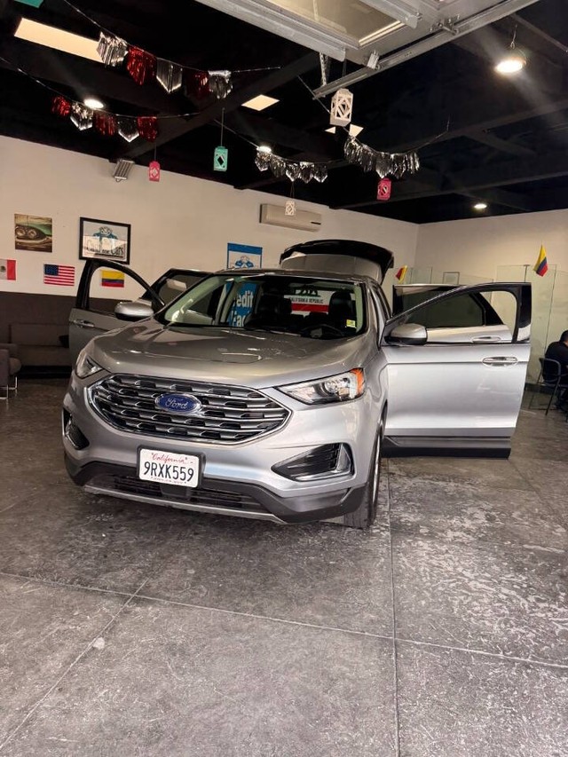 Ford Edge Vehicle Full-screen Gallery Image 47