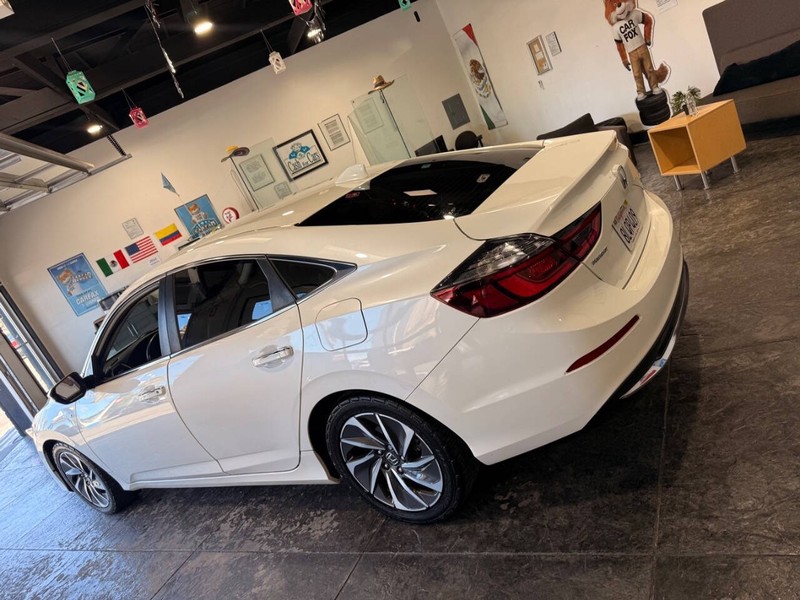 Honda Insight Vehicle Full-screen Gallery Image 17