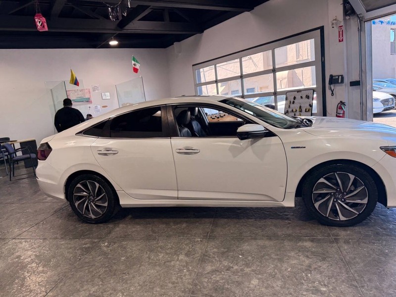 Honda Insight Vehicle Full-screen Gallery Image 28
