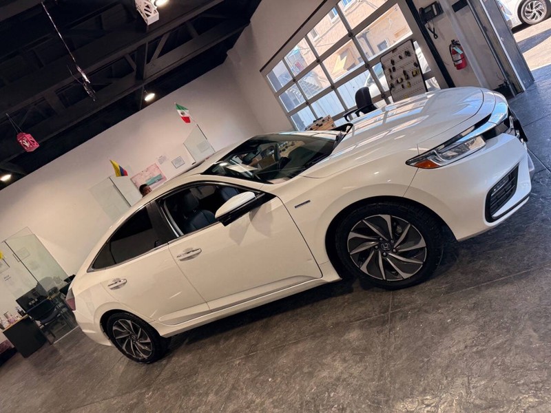 Honda Insight Vehicle Full-screen Gallery Image 30
