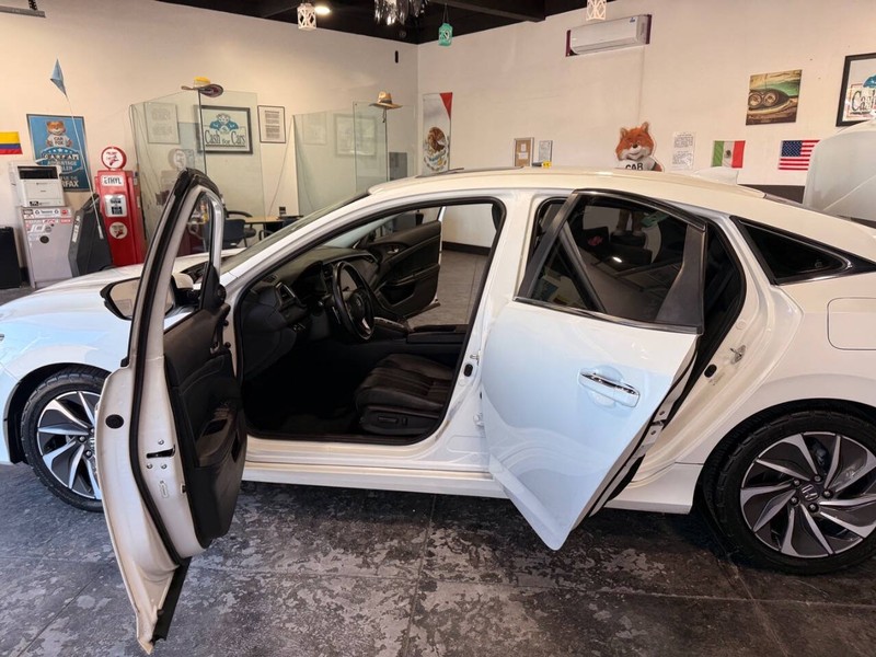 Honda Insight Vehicle Full-screen Gallery Image 50