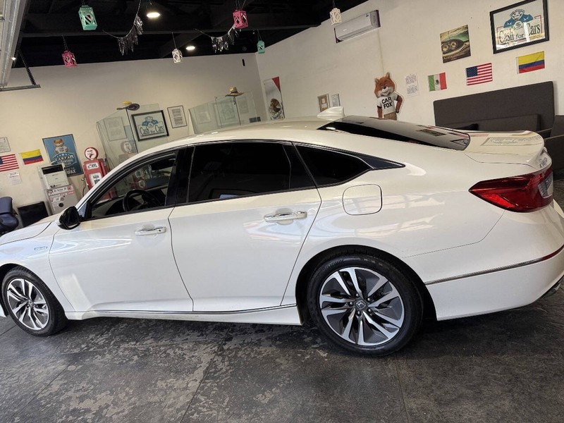 Honda Accord Hybrid Vehicle Full-screen Gallery Image 20