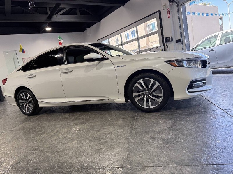 Honda Accord Hybrid Vehicle Full-screen Gallery Image 44