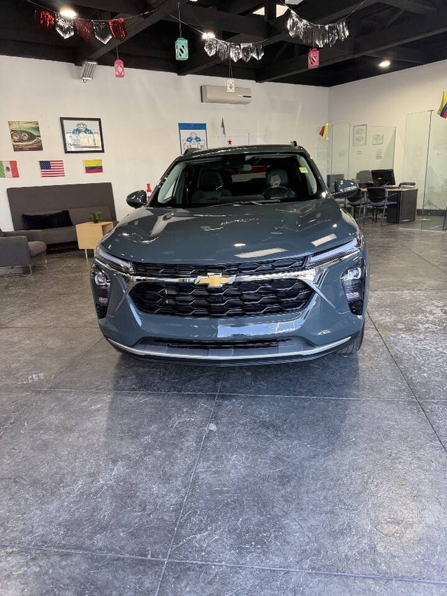 Chevrolet Trax Vehicle Full-screen Gallery Image 02
