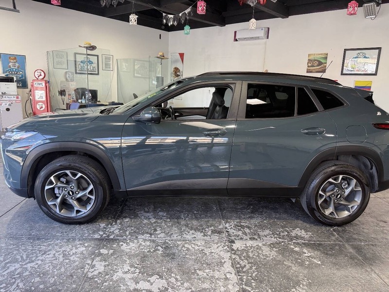 Chevrolet Trax Vehicle Full-screen Gallery Image 14