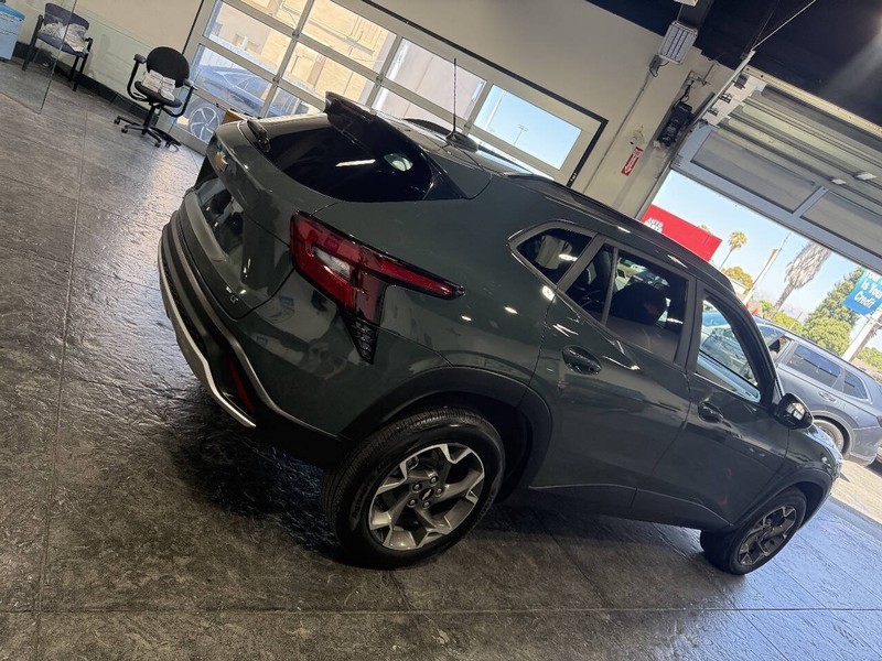 Chevrolet Trax Vehicle Full-screen Gallery Image 25