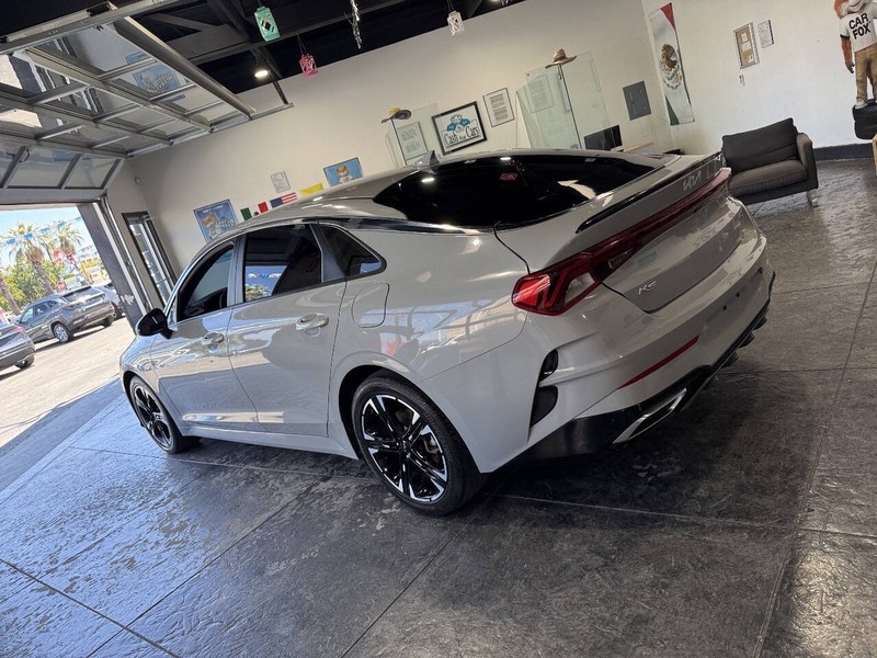Kia K5 Vehicle Full-screen Gallery Image 18