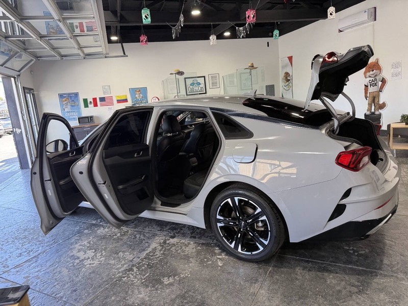 Kia K5 Vehicle Full-screen Gallery Image 50