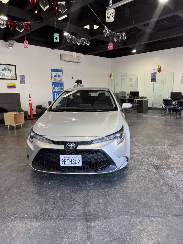 Toyota Corolla Vehicle Full-screen Gallery Image 49
