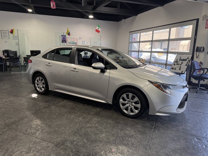 Toyota Corolla Vehicle Full-screen Gallery Image 42