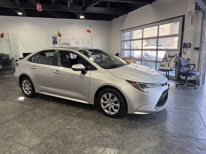 Toyota Corolla Vehicle Full-screen Gallery Image 44