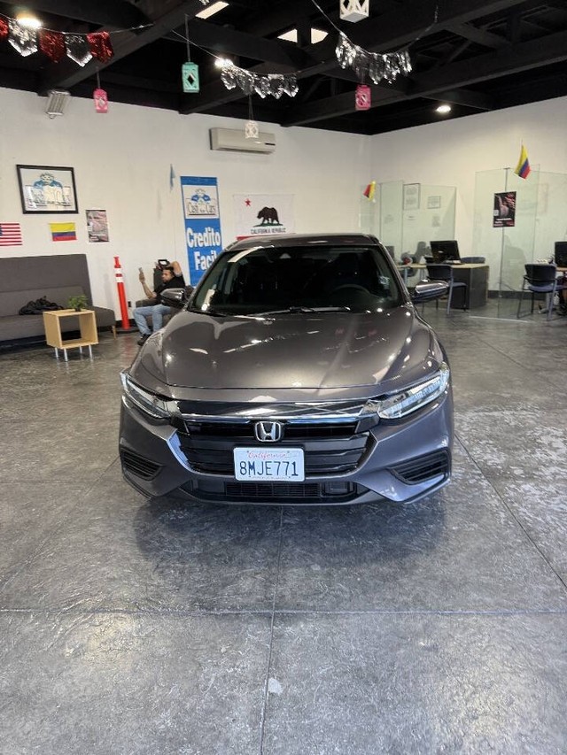 Honda Insight Vehicle Full-screen Gallery Image 09