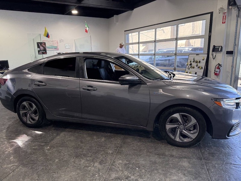 Honda Insight Vehicle Full-screen Gallery Image 31