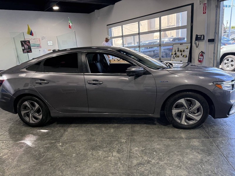 Honda Insight Vehicle Full-screen Gallery Image 32