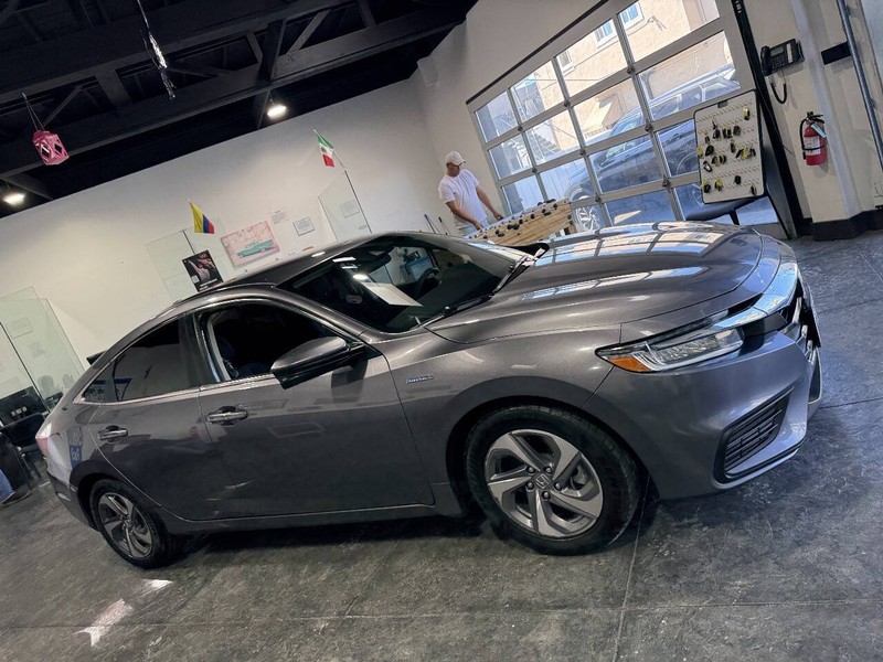 Honda Insight Vehicle Full-screen Gallery Image 34
