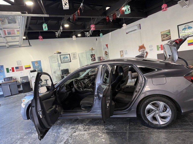 Honda Insight Vehicle Full-screen Gallery Image 48