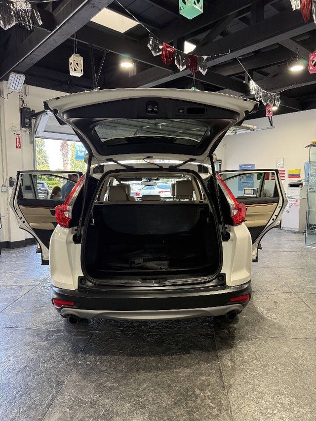 Honda CR-V Vehicle Full-screen Gallery Image 35