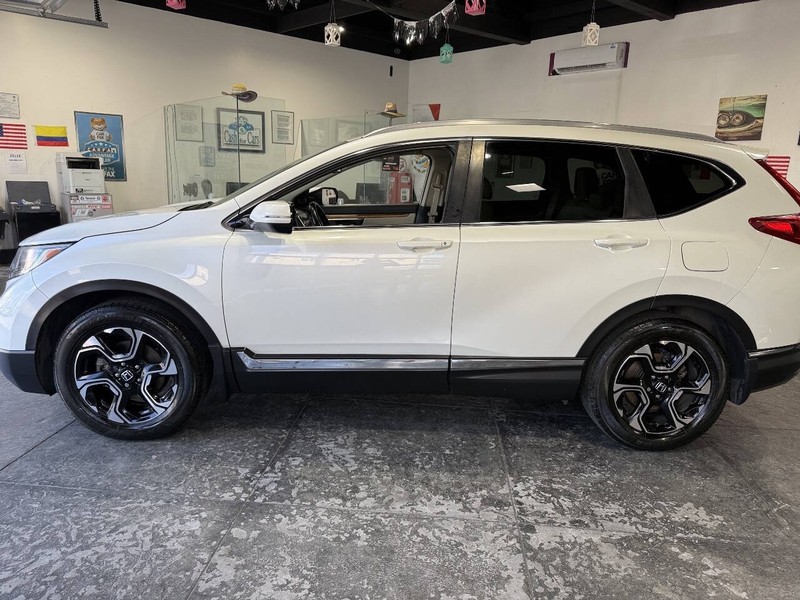Honda CR-V Vehicle Full-screen Gallery Image 15