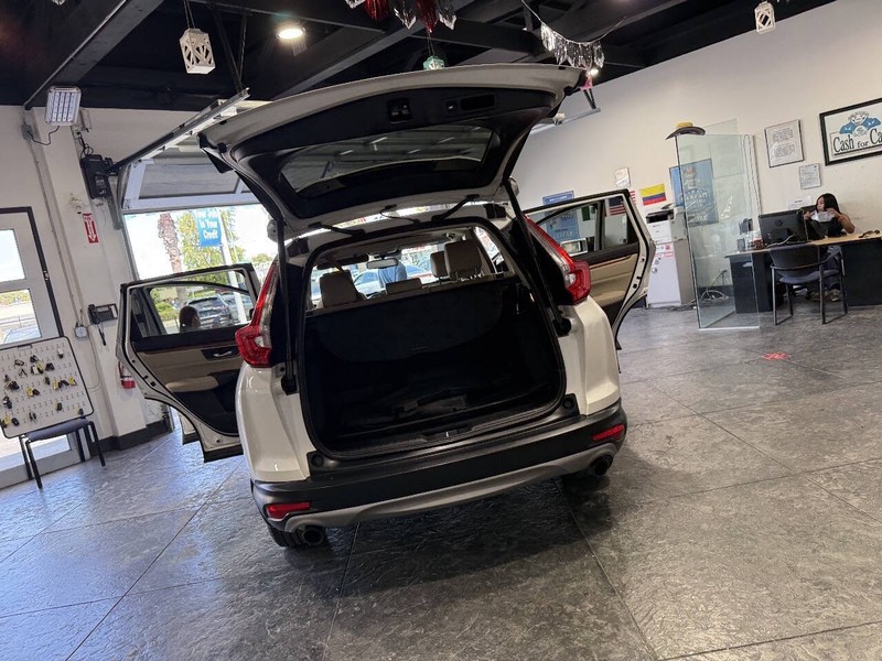 Honda CR-V Vehicle Full-screen Gallery Image 40
