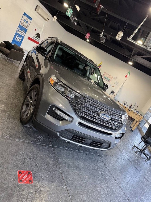 Ford Explorer Vehicle Full-screen Gallery Image 47