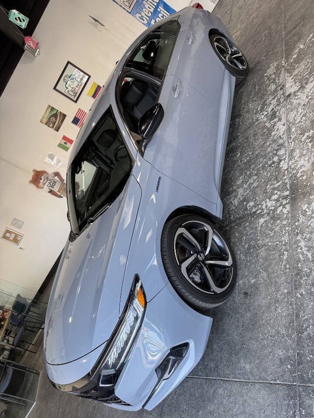Honda Accord Hybrid Vehicle Full-screen Gallery Image 11