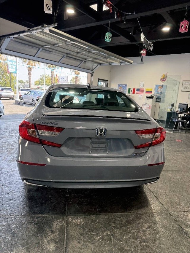 Honda Accord Hybrid Vehicle Full-screen Gallery Image 25