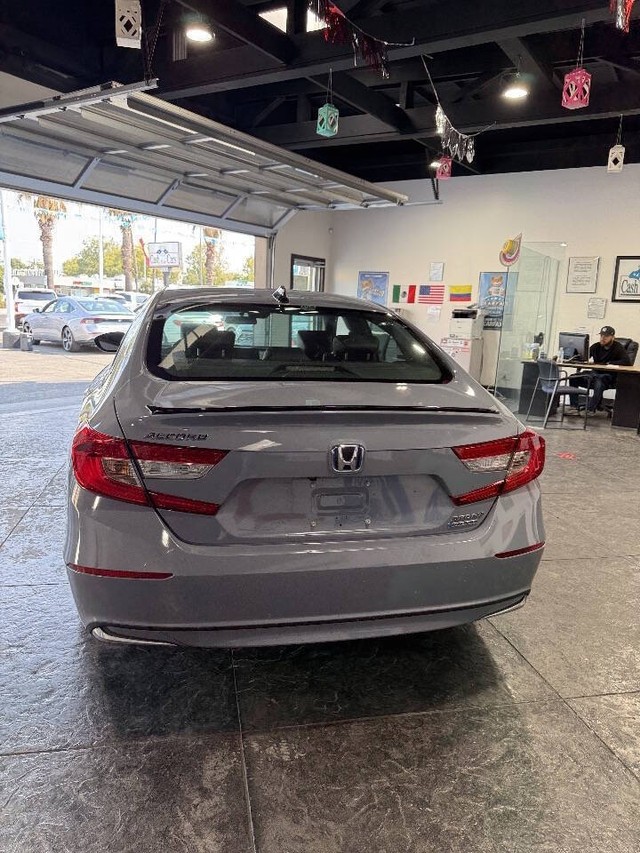 Honda Accord Hybrid Vehicle Full-screen Gallery Image 26